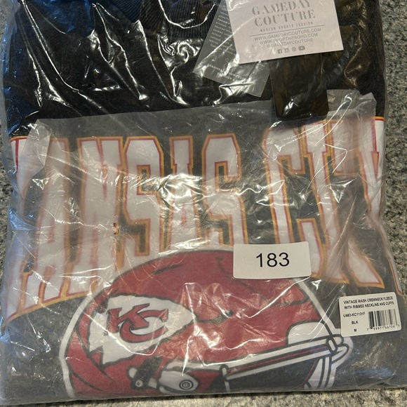 NWT - Game Day Couture Kansas City Football Graphic Oversized Crewneck - Picture 5 of 7